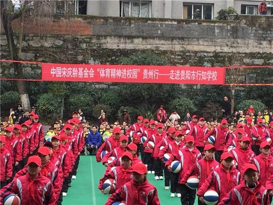 冠軍進(jìn)校園 劉偉博士分享勵(lì)志故事