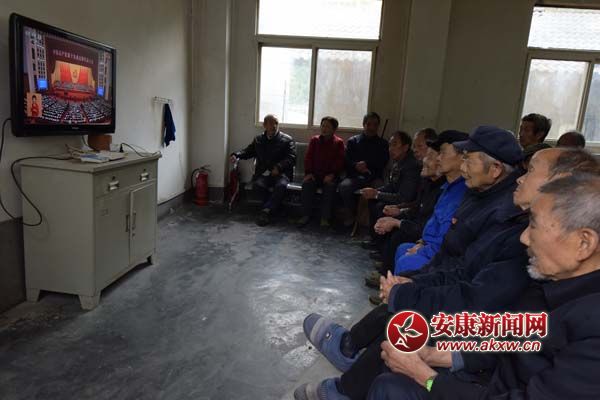 �Ƀ������������(zh��n)����Ժ��(n��i)���屣�����˂������R�R����һ�����۾����� ��������S�� �����ͣ�.jpg