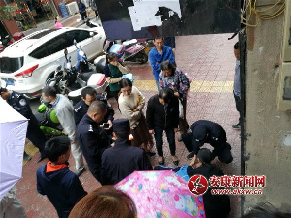 救助學(xué)生 (2).jpg