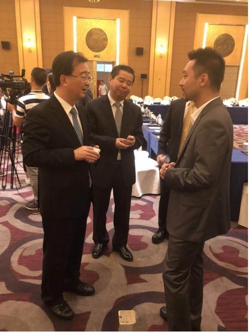 PingPongc_ɑ(zhn)Ժͬ羳{D