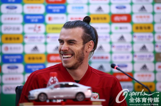 2018��3��25����2018���Ї�(gu��)���Qِǰհ������ʿِǰ�l(f��)����(hu��)��ؐ��Ц����_�� (Osportsȫ�w����ý ���(qu��n)��Ʒ ��(y��n)���D(zhu��n)�d) 