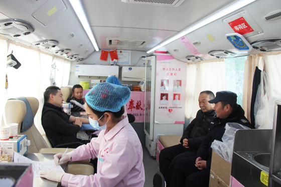 無(wú)償獻(xiàn)血 濟(jì)世于民——北醫(yī)大制藥股份有限公司積極開(kāi)展冬季愛(ài)心獻(xiàn)血活動(dòng)