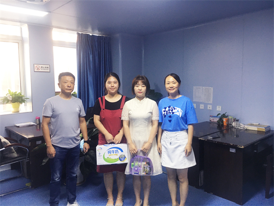 戰(zhàn)高溫 斗酷暑 守崗位 保供應(yīng) ——安康市中心血站開(kāi)展夏季慰問(wèn)活動(dòng)