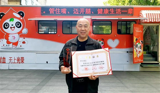 安康李軍，18年獻(xiàn)出“10”個(gè)自己……